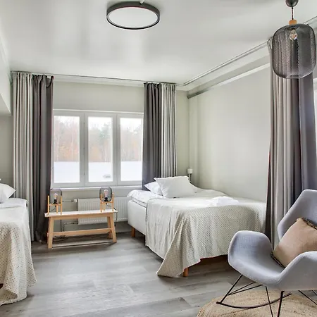 Hotel Nuutajaerven Kylaehotelli 1793 *